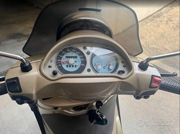 Piaggio Beverly 500