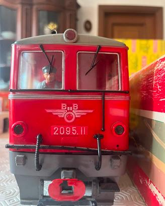 Trenini in scala G: Locomotiva d'epoca ÖBB 2095.11