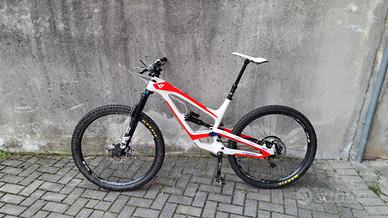 YT Capra 29