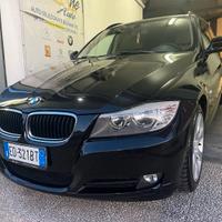 BMW 320d xDrive Touring Futura
