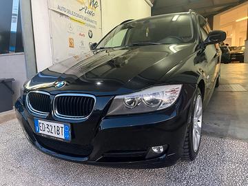BMW 320d xDrive Touring Futura