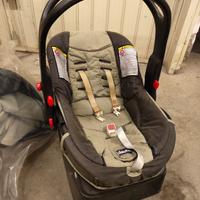 Seggiolino e base per auto 