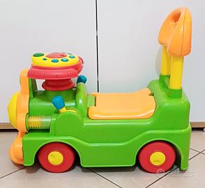 Primi passi trenino cavallcabile Chicco 