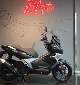 Voge Sfida SR2 200 ADV