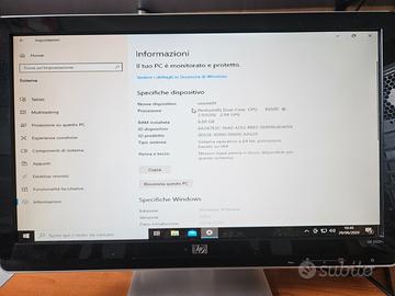 PC desktop con monitor