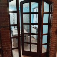 porta in legno e vetro 