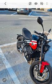 triumph trident 660