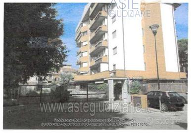 Box/Posto auto Prato [A4353458]