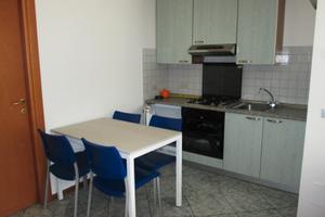 Sondrio bilocale arredato con giardino