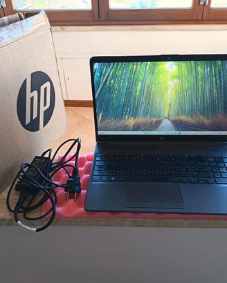 HP 15,6" FHD 6-core i3-12th 16/512GB MVMe Win11