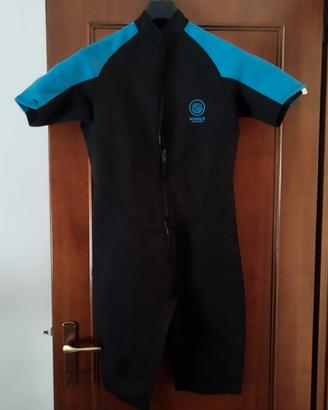 Muta da snorkeling uomo 