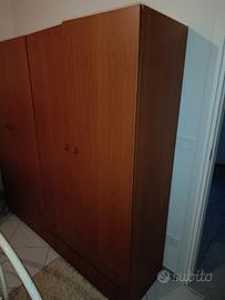 Coppia di armadi grandi