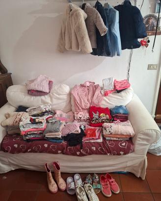 lotto bimba dai 18 mesi ai  7 anni