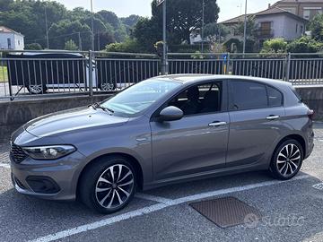 Fiat tipo 1.4 benzina lounge hatcback