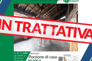 porzione di casa semi-indipendente con terreno