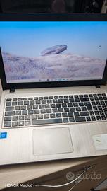 Notebook ASUS X540M 15.6".