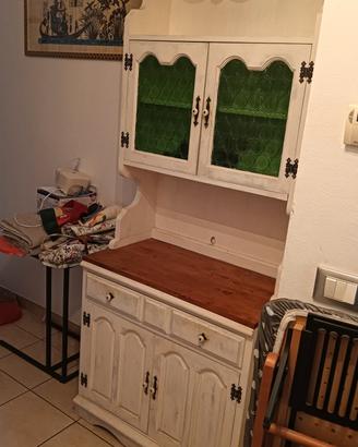 Credenza shabby chic con vetri originali