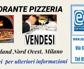 284/23 PIZZERIA RISTORANTE con Parcheggio priv