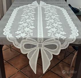 Runner da tavolo in poliestere bianco 180x70cm