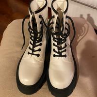 Anfibi stivaletti bianchi donna ragazza Bata