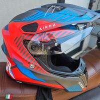 Casco Airoh commander boost in carbonio