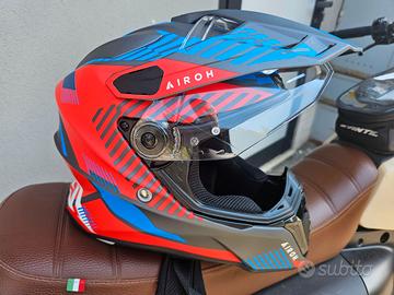 Casco Airoh commander boost in carbonio