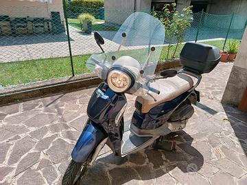 Aprilia Scarabeo 200