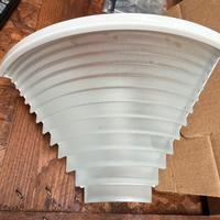 Lampada Artemide ad angolo