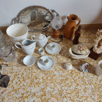 Stock oggettistica antica da arredamento