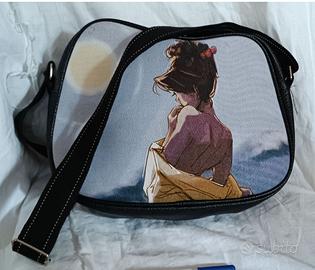 Borsa con tracolla regolabile