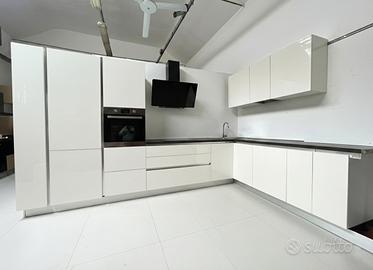 Cucina Moderna Completa Angolare Compreso Trasport