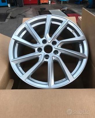 4 Cerchi Avus Ac518 da 18 ALFA Giulietta FIAT 500X