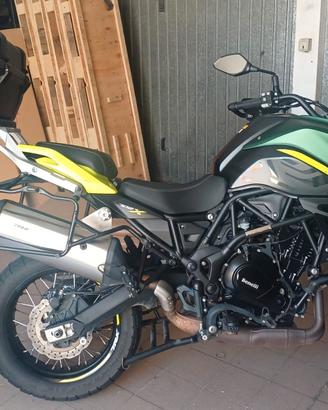 TRK 702 X
