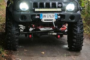 Suzuki Jimny off-road 