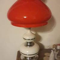 Lampada da tavolo 