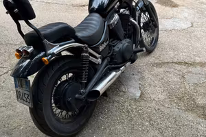 Suzuki intruder 800