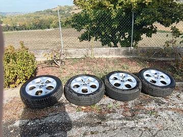 cerchi in lega Citroen C3 r16 con gomme estive 