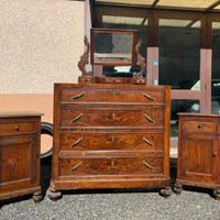 Comò e comodini antichi in legno