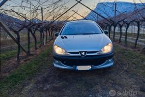 Peugeot 206 anno 2001
