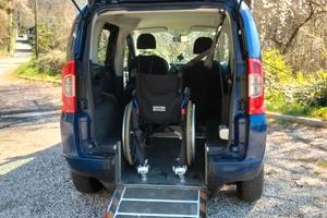 Fiat Qubo adattato per trasporto disabili
