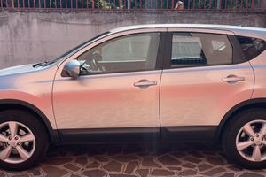 nissan qashqai  benzina