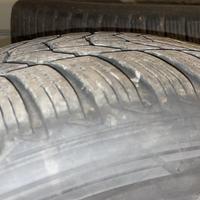 Gomme da neve usate Hankook 235 50 19