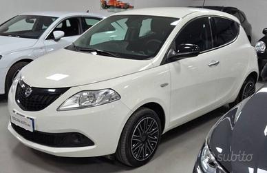 Lancia Ypsilon 1.0 5 porte S&S Hybrid Gold Plus
