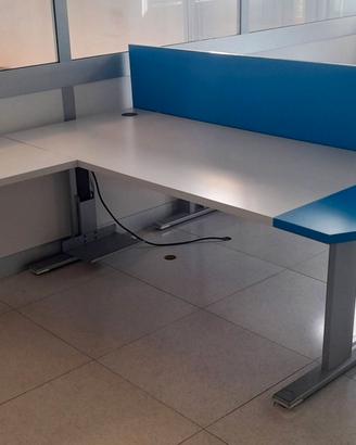 Scrivanie postazioni di lavoro doppie per ufficio