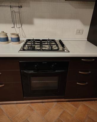 Cucina in composizione base 