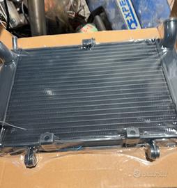Radiatore suzuki gsr 600 ancora incartato