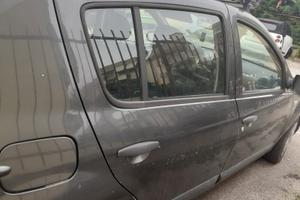 DACIA Sandero 2ª serie - 2011