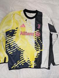 Maglia Juve pre-match 24/25