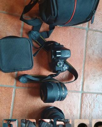 Nikon d3200 ,con 2 obiettivi, cavalletto , filtri