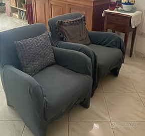 Divano Ikea più 2 poltrone pari al nuovo